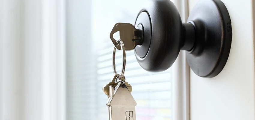 Bifold Door Knob Replacement in San Francisco, California